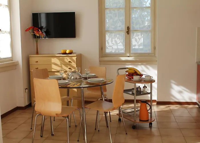 Geranio מלון דירות 4*